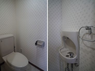 壁紙に癒されるトイレ