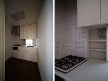 小部屋のキッチン、コンロは二口です
