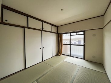 和室のお部屋、6帖です。