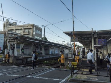 世田谷線山下駅。
