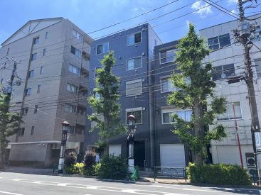 世田谷通り沿いのマンションです。