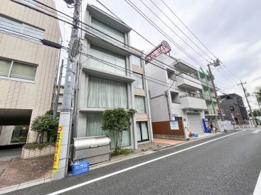 静かな住宅街の物件です。