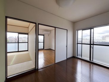 最上階角部屋の3DK。