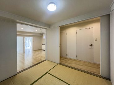 和室の他に洋室が2部屋あります。