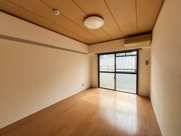 どちらにもエアコンが設置されています。