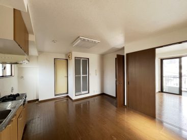 三軒茶屋で暮らしやすい、2LDKのお部屋。