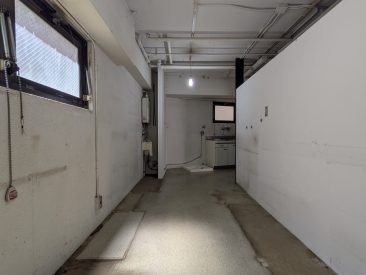 奥のパーテーション裏のスペース その2。