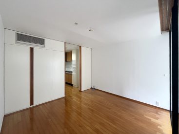 間取りはシンプルな1K。居室は約6.6帖。