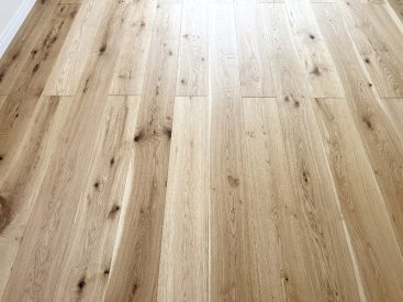 ひとつ一つ表情の違うフローリング。