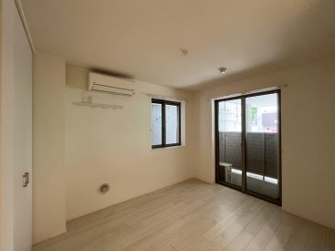 寝室となる約5.4帖。
