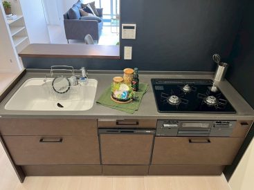 キッチンも充実の広さ。