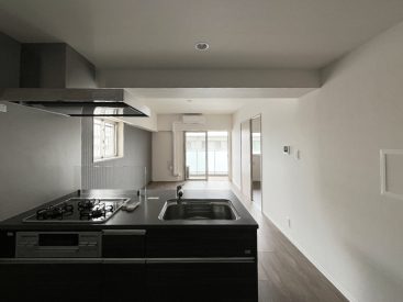 見た目のいいキッチンも、インテリアの一部として。