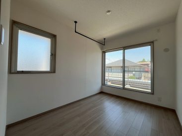 4.5帖のお部屋側にもルーフバルコニー。