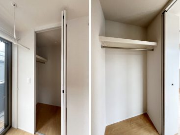 左右にハンガーパイプのついたクローゼット。