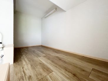 収納や寝室にもなるロフト。