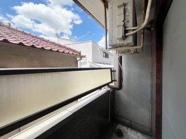 バルコニーは従来より少し小さめです。