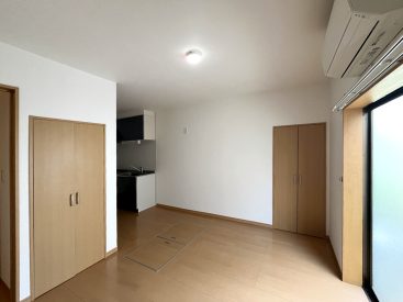 メゾネット＋ロフトの家のような雰囲気のお部屋。