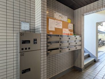 共用部分には宅配ボックス。