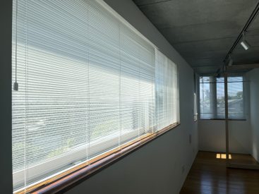 備え付けのブラインド。ぜひそのままお使いください。