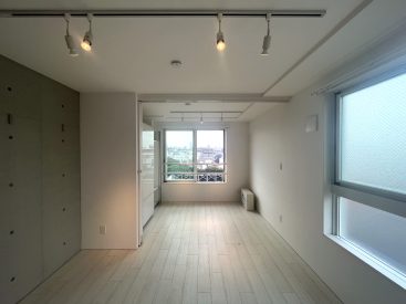 景色のいい窓がある、4階30.01m²の1LDK。
