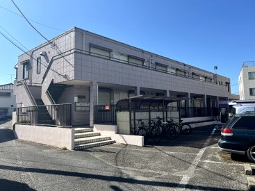 アパートは千歳烏山と仙川のちょうど真ん中に。