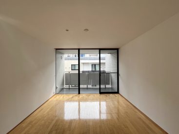 間取りはシンプルな1K。居室は約9.5帖。