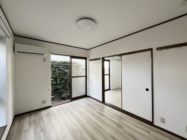 リビング空間となる6帖。