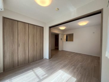 南向きで陽当たり良好。