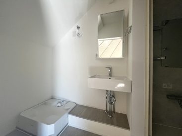 シンプルな洗面脱衣所。