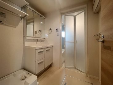 洗面脱衣所。ゆとりの広さがグッド。