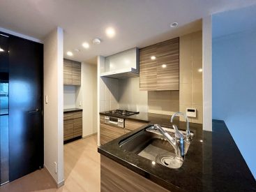 L字の使いやすそうなキッチン。