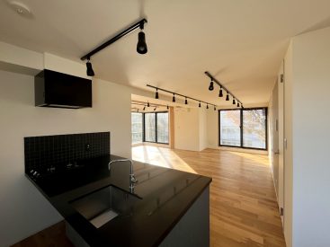 玄関からすぐ住空間が広がります。