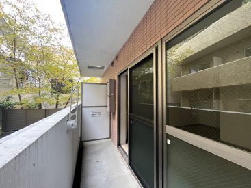 バルコニーは 北東向き。