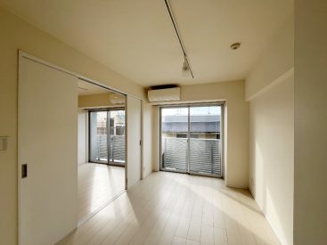 寝室はこの6.1帖を。