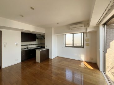 LDKは広さ約12.7帖。