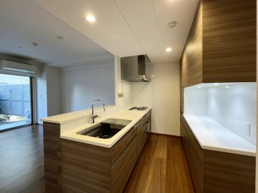 対面式のキッチン。