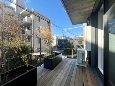 南からの温かい日差しを全身で浴びて。