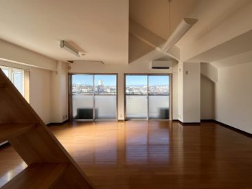 家族が集う食卓、くつろぎのリビングをつくって。