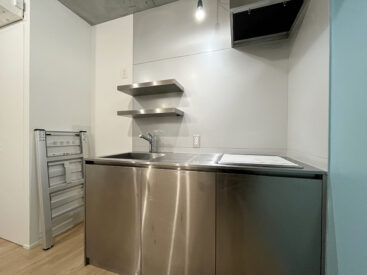 スレンテスのキッチン。IHの2口コンロです。