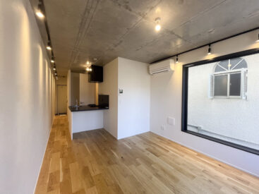 木×RC打ちっぱなしのリビングスペース