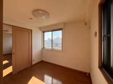 5.2帖は寝室にちょうどいい広さ。