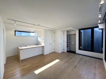 新築でぴかぴかの室内。