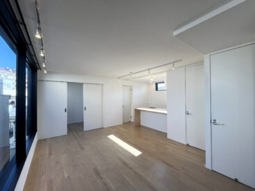 太陽に包まれるような明るいお部屋。