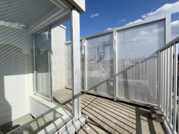 太陽に囲まれたルーフテラスが待っています。