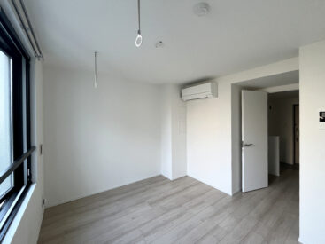 6.6帖にはベッドやデスクを置いて。