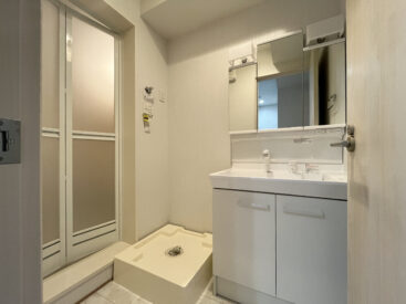 脱衣所は清潔感にあふれています。