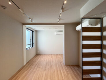 家での時間を温かく包む1DK。