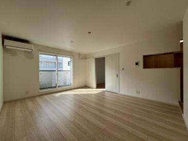 真四角でレイアウトの考えやすいリビング。