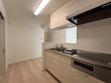 のびのびとしたカウンターキッチン。