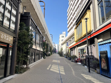 個性的でわくわくするものが集まる下北沢はすぐそこに。